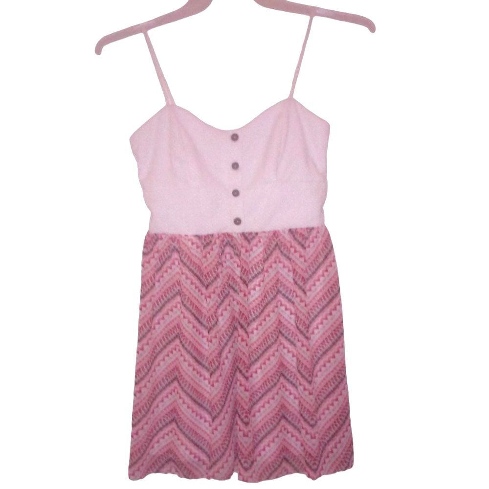 Three Pink Hearts Trixxi Women’s Junior’s Small Ivory Lace Chevron Dress